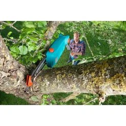 BAUHAUS Gardena Elektro-Hochentaster TCS 720/20 Gerätelänge: 1,95 M - 2,45 M, Arbeitshöhe: 4 M -Bauhaus Shop 12 1432